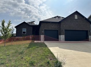 2114 N 26th St, Ozark, MO 65721