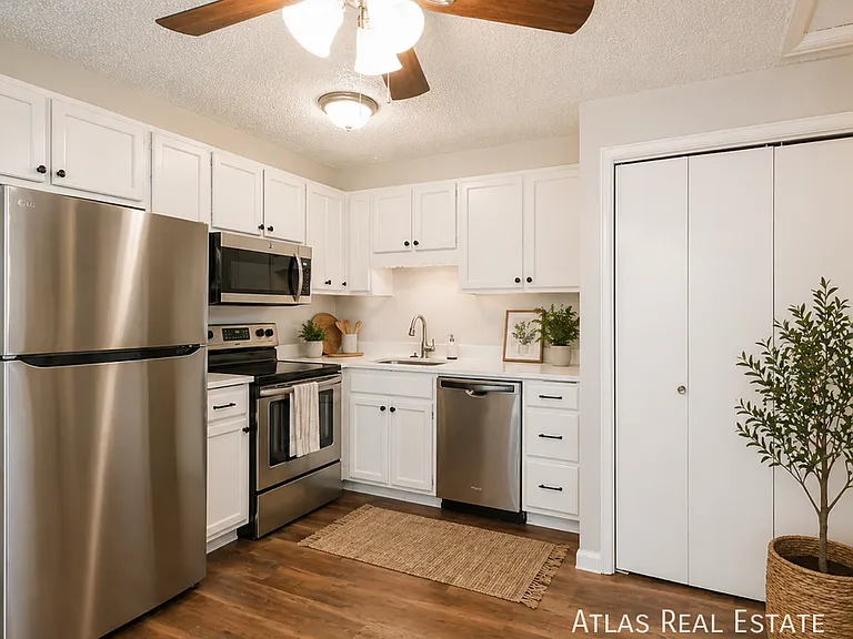 8224 Ames Way — Photo 3