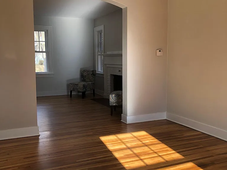 1489 W Riverview Ave — Photo 5