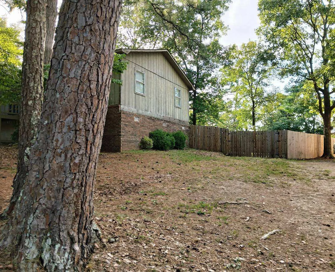 4 bed, 1.5 bath, 1458 sqft, $1,300 — Photo 3