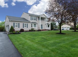 41 Camden Rd, Hillsborough, NJ 08844