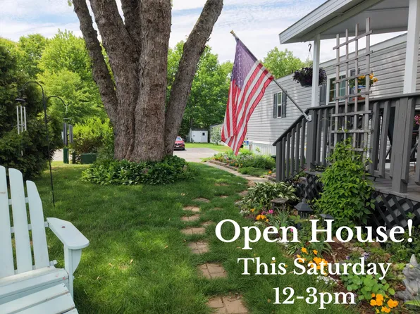 45 Woodside Drive, Lisbon, ME 04250