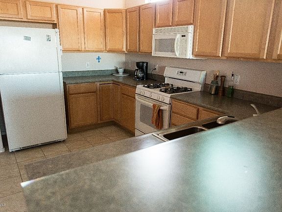 5th image of 8074 W Greensleeves Way