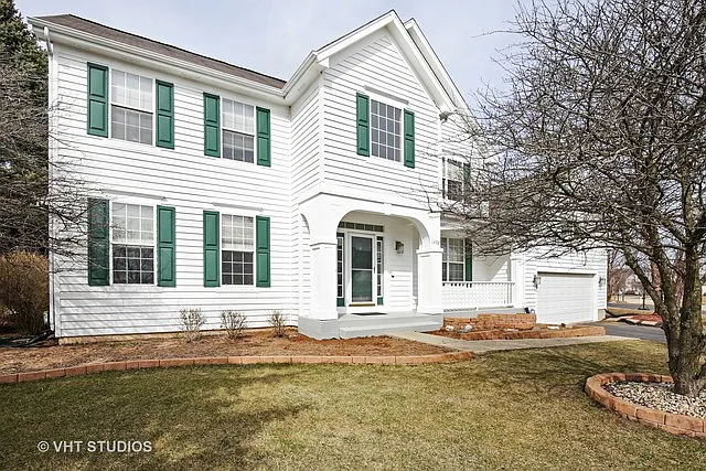 1498 Fairhills Dr photo 1