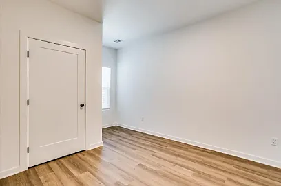 206 W Mendocino — Photo 6