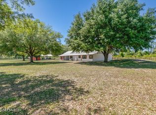 641 E State Road 100, San Mateo, FL 32187