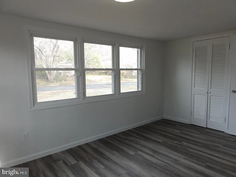 7029 Woodley Ln — Photo 16