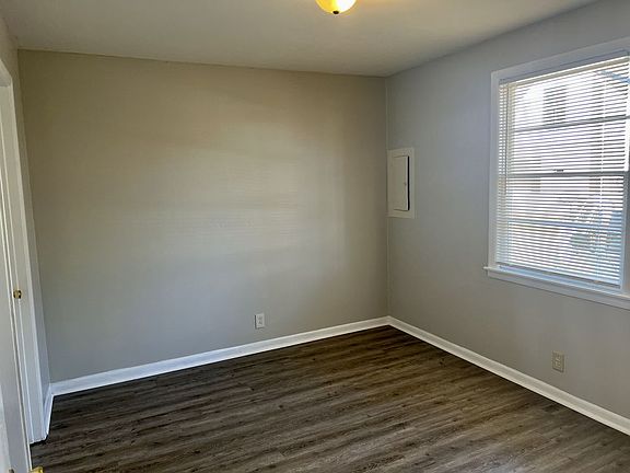 5th image of 1014 Gunnerson Ave #G