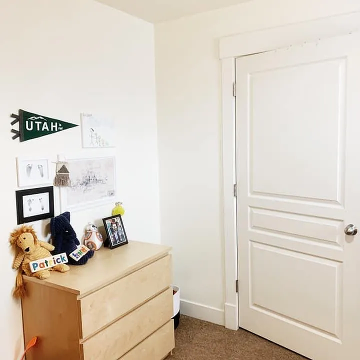 381 S State St #11
