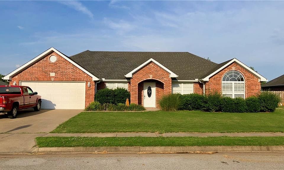 1st image of 2342 Stonecrest Dr