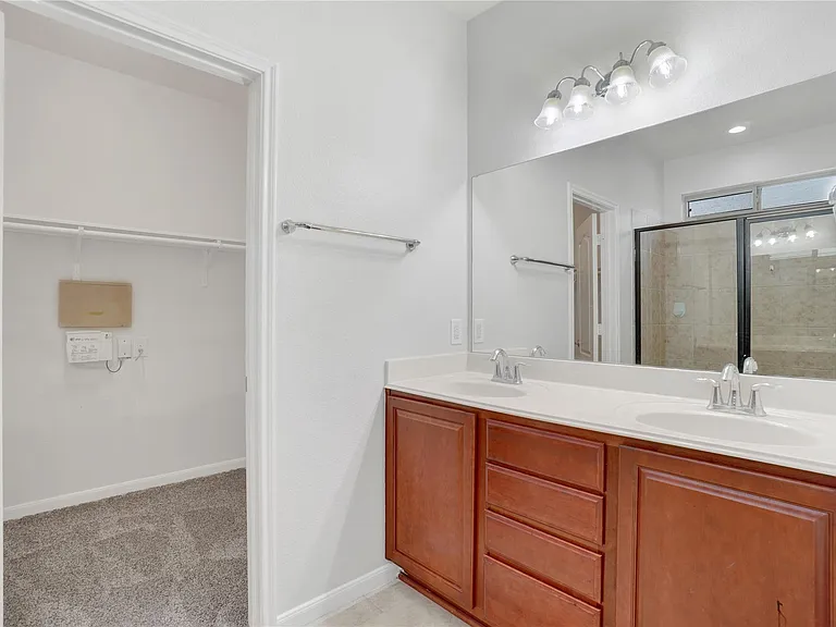 10514 Kentington Oak Dr — Photo 28