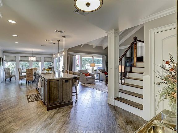 3rd image of 68 Plantation Dr APT 213