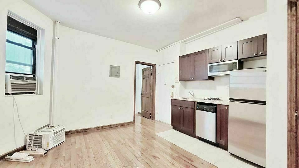 1st image of 162 E 80th St #16