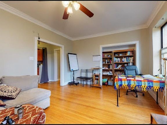 5th image of 1168 W Granville Ave #22