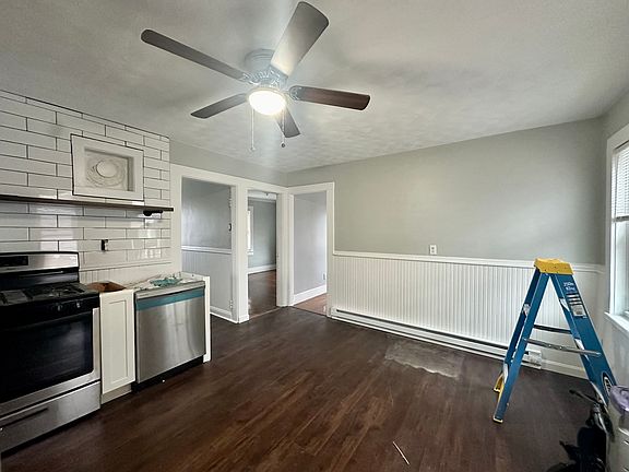 4th image of 152 Bradford St APT 2