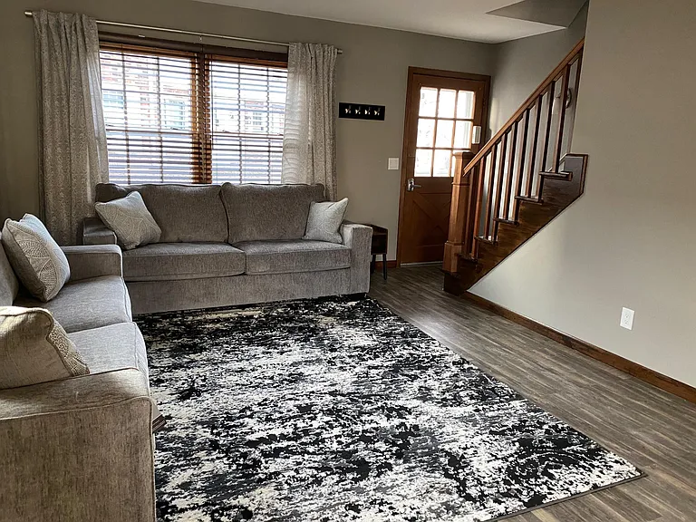 915 Oakcrest St #16 — Photo 9