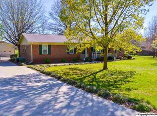 118 Graves Rd, Meridianville, AL 35759