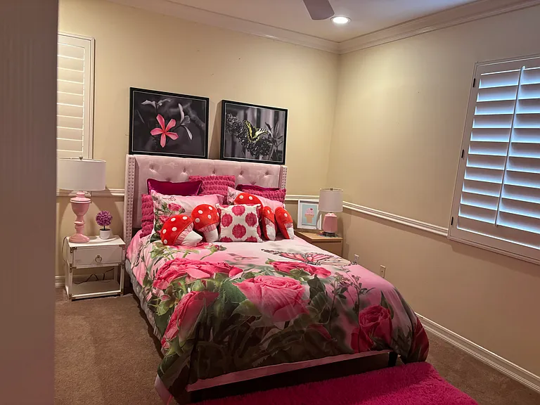 2568 N San Miguel Dr — Photo 2