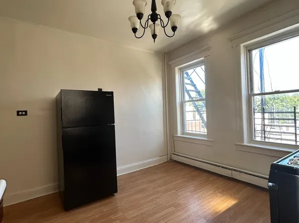 198 Delaware Avenue image 16 of 19