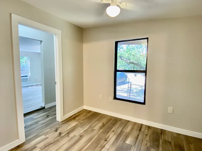 109 Harmons Way — Photo 7