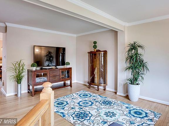 4th image of 12940 Augustus Ct