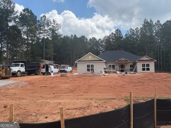 633 Eagle Heights Dr, Maysville, GA 30558