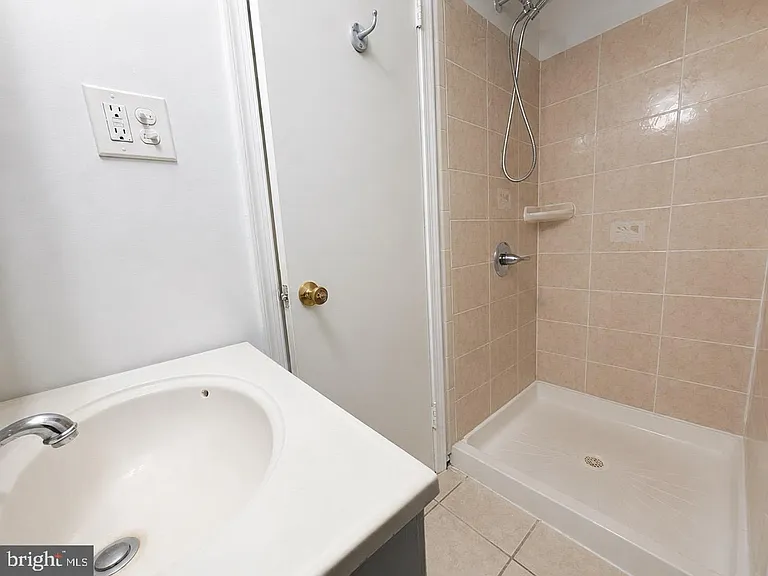 14761 Ealing Ct — Photo 6