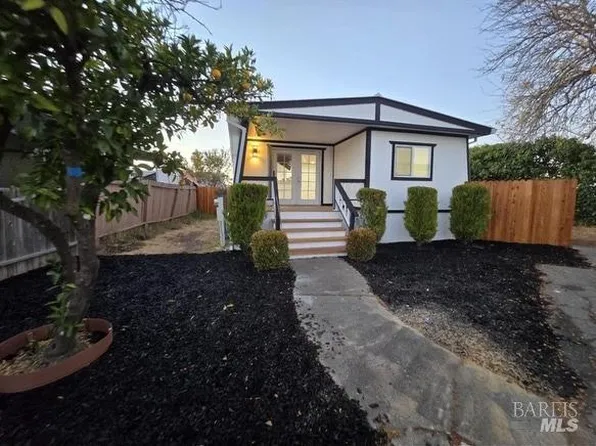 45 Del Paso Court, Vacaville, CA 95687