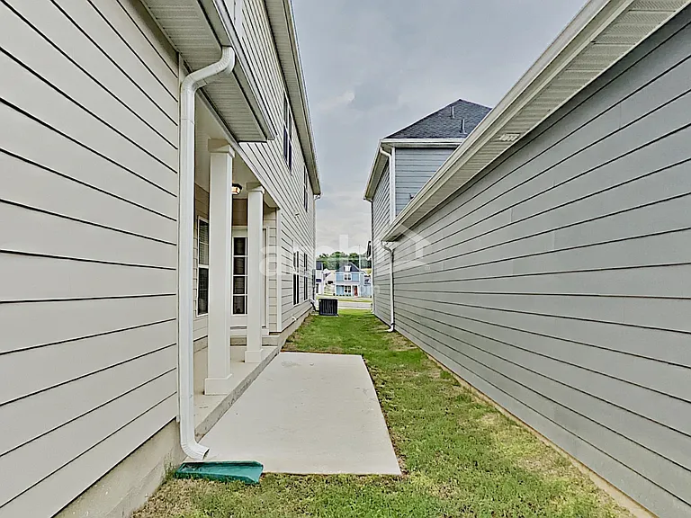 5504 Central Grove Sq — Photo 16