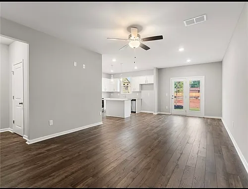 1068 Elyse Ln Photo 1