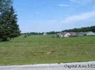 23 Park Pl, Petersburg, IL 62675