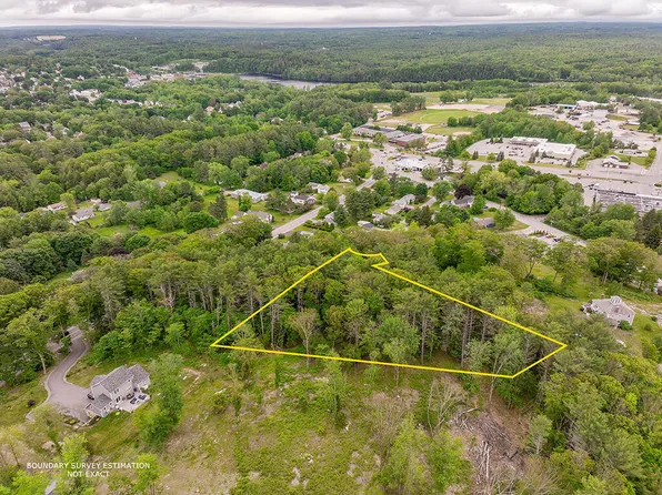 17 Warren Circle, Lisbon, ME 04252