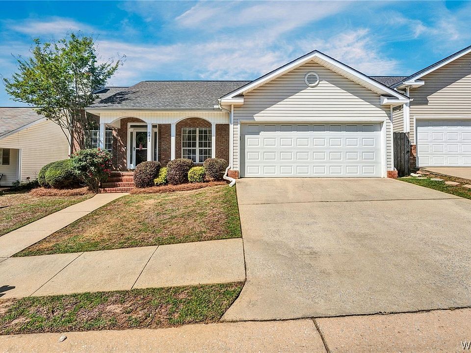 1st image of 8421 Meadowlake Village Dr