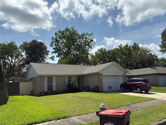 3rd image of 7235 Colima Dr