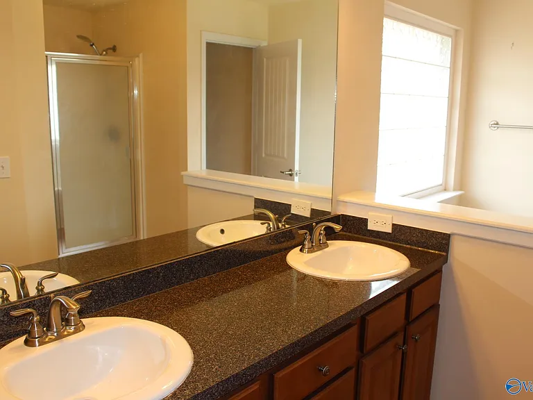 103 Glen View Dr — Photo 21