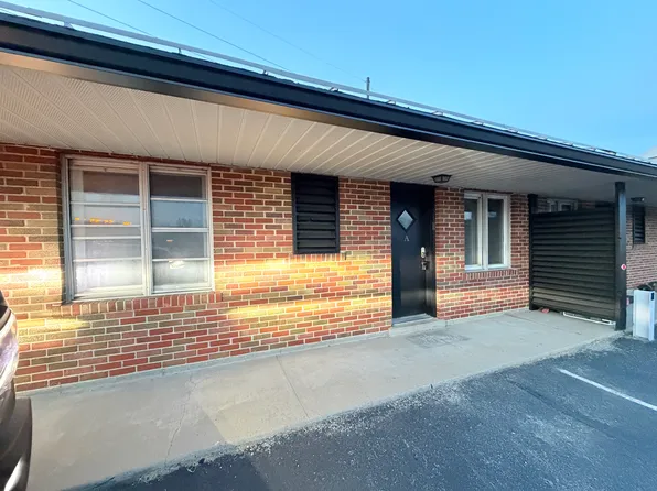 1970 W Pearce Blvd APT A, Wentzville, MO 63385