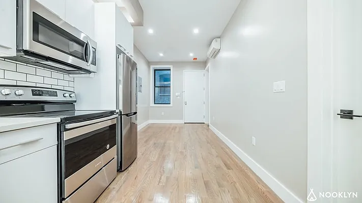 Rented by Nooklyn NYC LLC | media 23