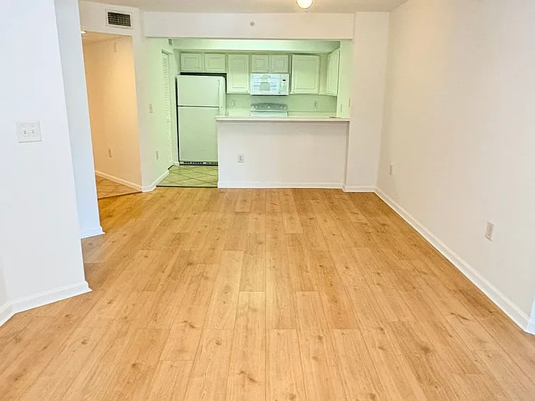 4127 Residence Dr #411 — Photo 3