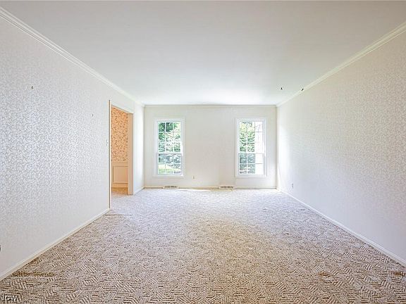 3rd image of 431 Hallandale Dr