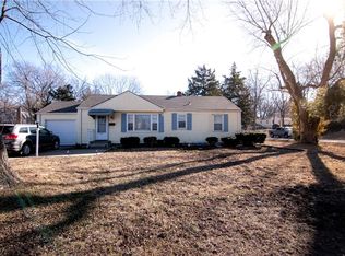 5433 Willow Ave, Raytown, MO 64133