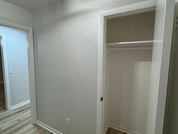 4th image of 2205 Hathaway Dr #A