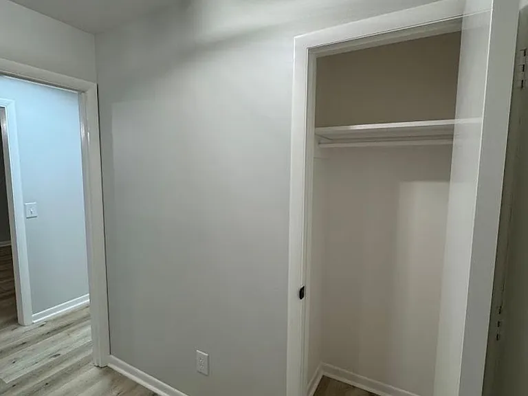 2205 Hathaway Dr — Photo 22