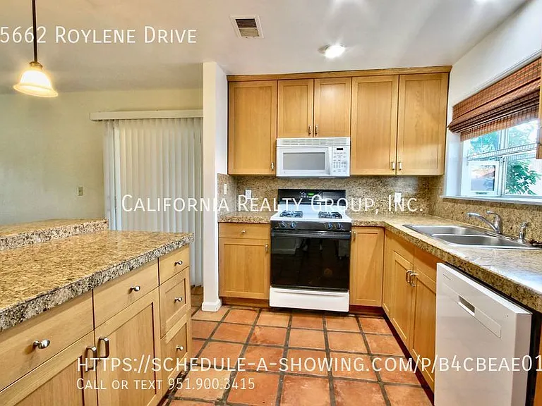 25662 Roylene Dr — Photo 7