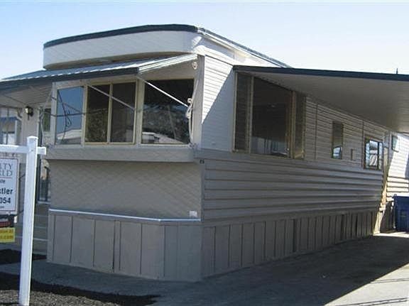 2nd image of 260 Rocky Hills Ln