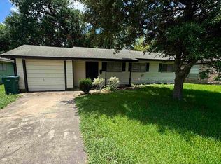 165 Smelker Ave, Beaumont, TX 77707
