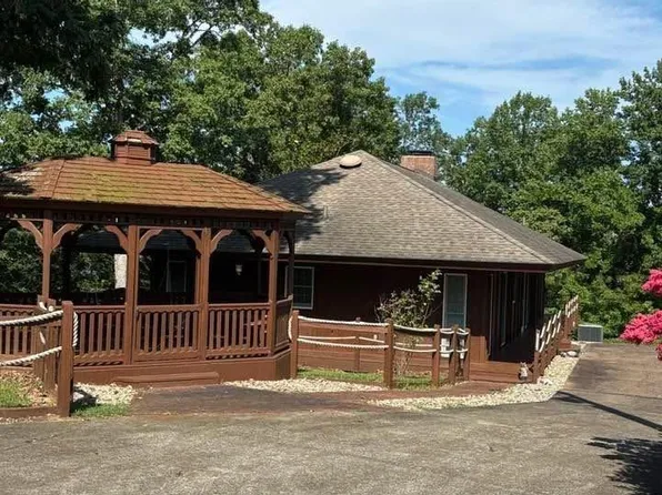 306 Yellow Buckeye Ln, Glasgow, KY 42141