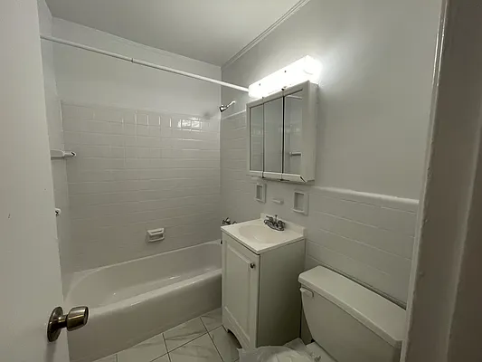 Rented by Cohen Smith Chang LLC | media 4