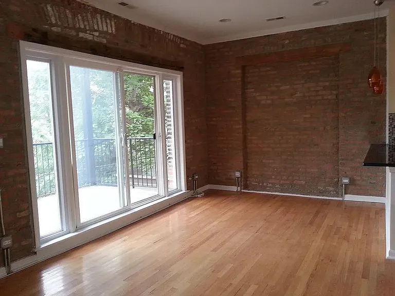 964 E 62nd St #3C — Photo 1