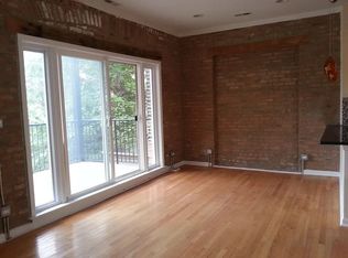 964 E 62nd St APT 3C, Chicago, IL 60637