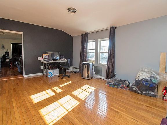 2nd image of 2919 Sampson Ave